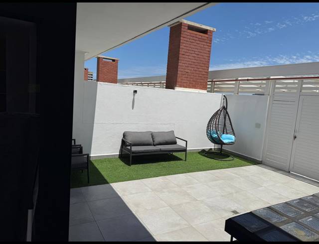 2 BEDROOM APARTMENT FOR SALE IN UMHLANGA RIDGE